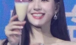 赵露思直播 瓜瓜基地,甜蜜互动引粉丝狂欢